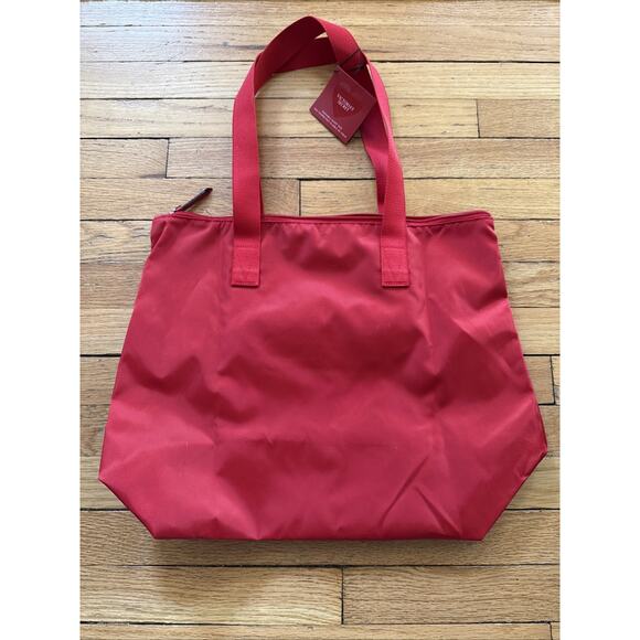 Victoria’s Secret Red Heart Love Valentine’s V-Day Packable Tote Bag Zipper NWT - Picture 2 of 7